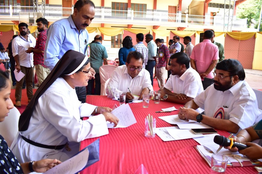 ആശ്വാസമായി അദാലത്ത്; ദേവികുളം താലൂക്കില്‍ തീര്‍പ്പായത് 80 പരാതികള്‍ക്ക് 