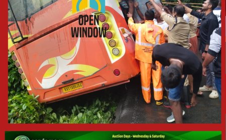 വിനോദ സഞ്ചാര സംഘമെത്തിയ ബസ് അപകടത്തിൽപ്പെട്ടു;വാഹനത്തിലുണ്ടായിരുന്നവരെ പുറത്തെത്തിച്ചു