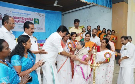 കുടുംബശ്രീയുടെ പ്രവര്‍ത്തനങ്ങള്‍ രാജ്യത്തിന് മാതൃക: മന്ത്രി റോഷി അഗസ്റ്റിന്‍