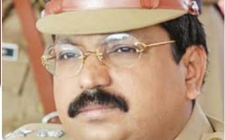 ഡിജിപി ടോമിന്‍ ജെ തച്ചങ്കരിയുടെ ഔദ്യോഗിക യാത്രയയപ്പ് ജൂലൈ 31 ന്; കേരള പോലീസ് സേനയുടെ വിടവാങ്ങല്‍ പരേഡ് നാളെ രാവിലെ തിരുവനന്തപുരം എസ്. എ.പി പരേഡ് ഗ്രൗണ്ടിൽ