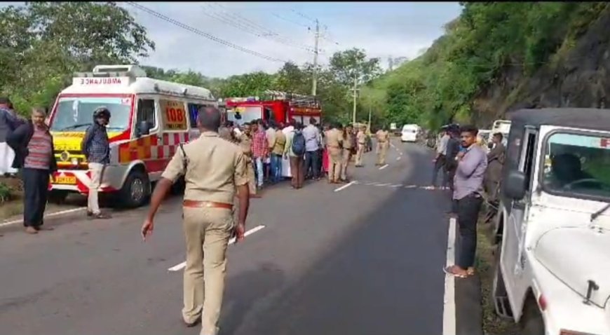 കുട്ടിക്കാനം മുറിഞ്ഞപുഴ കടുവാ പാറക്ക് സമീപം നിയന്ത്രണം വിട്ട മിനിലോറി കൊക്കയിലേക്ക് മറിഞ്ഞ് ഒരാൾ മരിച്ചു