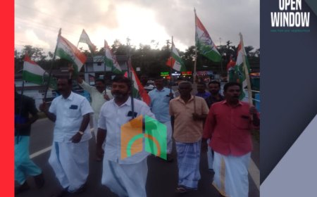 രാഹുൽ ഗാന്ധിയുടെ പേരിലുള്ള കേസിൽ സുപ്രീം കോടതി സ്റ്റേ ചെയ്തതിൽ ചപ്പാത്തിൽ കോൺഗ്രസ് പ്രവർത്തകർ ആഹ്ലാദ പ്രകടനം നടത്തി