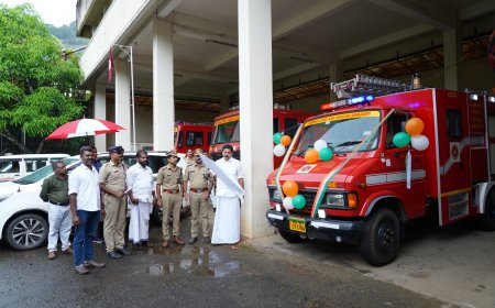 ഇടുക്കി അഗ്നിരക്ഷാനിലയത്തിന് പുതിയ വാഹനം; മന്ത്രി റോഷി അഗസ്റ്റിന്‍ ഫ്ളാഗ് ഓഫ് ചെയ്തു