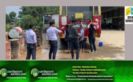 പുളിയന്മല  ക്രൈസ്റ്റ് കോളേജിലെ എൻ.എസ്.എസ് വിദ്യാർത്ഥികൾ  കട്ടപ്പന കെ.എസ്.ആർ.ടി.സി ഡിപ്പോ ശുചീകരിച്ചു.