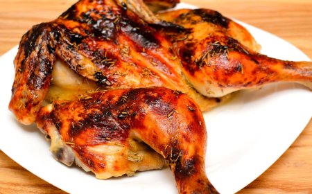 കട്ടപ്പനയിൽ ഹോട്ടലിൽ നിന്നും ഭക്ഷണം കഴിച്ച കോളേജ് വിദ്യാർത്ഥികൾക്ക് ശരീരികാസ്വാസ്ഥ്യം, വിനോദ സഞ്ചാരത്തിനെത്തിയ സംഘത്തിലുള്ളവരാണ് വിദ്യാർത്ഥികൾ