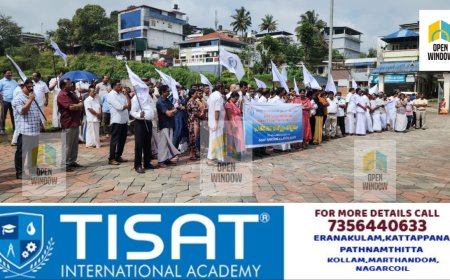 കട്ടപ്പന നഗരസഭയുടെ മുന്നിൽ വ്യാപാരികളുടെ പ്രതിഷേധം; മാലിന്യ സംസ്കരണവുമായി ബന്ധപെട്ടുള്ള സർക്കാർ ഉത്തരവിൽ പ്രതിഷേധിച്ചാണ് ധർണ