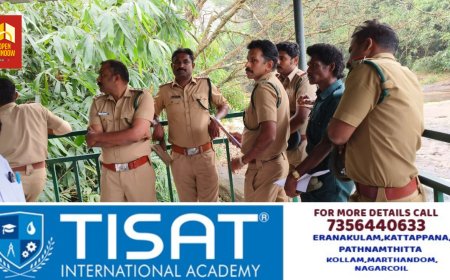 പെരുമ്പന്‍കുത്ത് വെള്ളച്ചാട്ടത്തിലെ പവലിയനിൽ വനംവകുപ്പിന്റെ ഇടപെടല്‍;
 ഗ്രാമപഞ്ചായത്ത് പ്രതിനിധികളെ വനം വകുപ്പുദ്യോഗസ്ഥര്‍ മര്‍ദ്ദിച്ചതായി പരാതി.  മാങ്കുളം ടൗണില്‍ നാട്ടുകാരും ജനപ്രതിനിധികളും ചേര്‍ന്ന് വനംവകുപ്പുദ്യോഗസ്ഥരെ തടഞ്ഞു. പ്രദേശത്ത് സംഘര്‍ഷ സാധ്യത