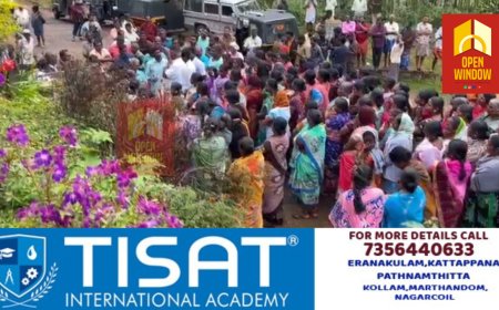 ഇടുക്കിയിൽ കാട്ടാനയുടെ ആക്രമണത്തിൽ കൊല്ലപ്പെട്ട പരിമളത്തിൻ്റെ മൃതദേഹവുമായി തൊഴിലാളികൾ സമരം നടത്തുന്നു