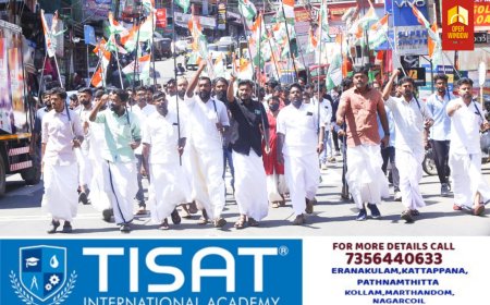 സമരാഗ്നി പ്രക്ഷോഭ യാത്രക്ക് അഭിവാദ്യമർപ്പിച്ച് യൂത്ത് കോൺഗ്രസ്സ് ഇടുക്കി ജില്ലാ കമ്മറ്റി ചെറുതോണിയിൽ പ്രകടനം നടത്തി