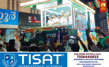 കെ പി സി സി പ്രസിഡന്റ് കെ സുധാകരനും പ്രതിപക്ഷനേതാവ് വി ഡി സതീശനും നയിക്കുന്ന സമരാഗ്‌നി പ്രചാരണ ജാഥക്ക് കട്ടപ്പനയിൽ ഉജ്ജ്വല സ്വീകരണം