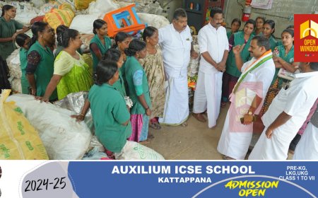 പീരുമേട് പ്രചാരണം നടത്തി ഡീൻ കുര്യാക്കോസ്