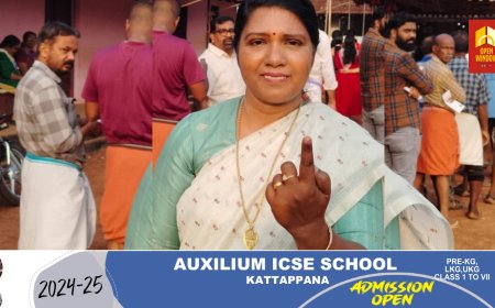 എൻഡിഎ സ്ഥാനാർത്ഥി അഡ്വ. സംഗീത വിശ്വനാഥൻ വോട്ട് രേഖപ്പെടുത്തി