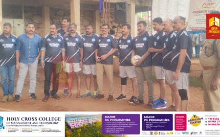 കേരള പോലീസ് അസോസിയേഷൻ ഇടുക്കി ജില്ലാ സമ്മേളനത്തോടനുബന്ധിച്ച് ജില്ലയിൽ വിവിധ ഇടങ്ങളിൽ സംഘടിപ്പിക്കുന്ന കായിക മത്സരങ്ങളുടെ ഭാഗമായി പതിനാറാംകണ്ടം ഇൻഡോർ സ്റ്റേഡിയത്തിൽ വോളിബോൾ ടൂർണമെൻറ് സംഘടിപ്പിച്ചു