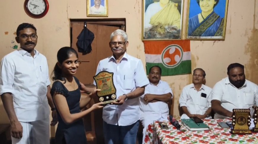 എസ് എസ് എൽ സി , പ്ലസ് ടു പരീക്ഷകളിൽ ഉന്നതവിജയം നേടിയവരെയും ,ഏഷ്യൻ ഗെയിംസിൽ സ്വർണ്ണ മെഡൽ കരസ്ഥമാക്കിയ സാന്ദ്ര, എം ജി യൂണിവേഴ്സിറ്റി BSC കെമിസ്ട്രി സെക്കന്റ് റാങ്ക് ഹോൾഡർ അശ്വനി ദേവ് എന്നിവരെ കോൺഗ്രസ്സ് 11,12 വാർഡുകളുടെ നേതൃത്വത്തിൽ അനുമോദിച്ചു