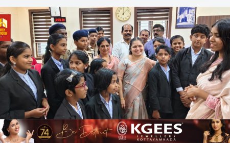 ഗാന്ധിജി സ്കൂളിന്റെ  വയനാട് സഹായനിധി ജില്ലാ കളക്ടർക്ക് കൈമാറി