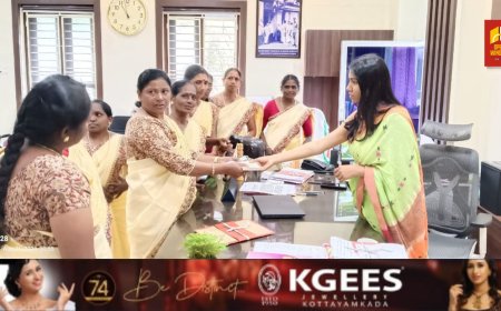 വണ്ടിപ്പെരിയാർ മൂങ്കലാർ രണ്ടാം ഡിവിഷനിൽ മഴവിൽ സ്വയം സഹായ സംഘത്തിൽ നിന്നും വയനാട് ദുരിതാശ്വാസ നിധിയിലേക്ക് തുക കൈമാറി