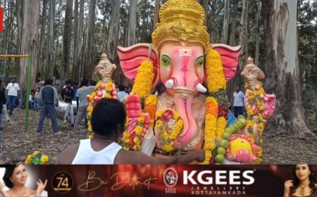 വിനായക ചതുർത്ഥി ആഘോഷങ്ങളുടെ ഭാഗമായി മൂന്നാറിൽ വിനായക ചതുർത്ഥി വളരെ വിപുലമായി ആഘോഷിച്ചു.7 മുതൽ 10 ദിവസം വരെയാണ് വിനായക ചതുർത്ഥി അഘോഷിക്കുന്നത്