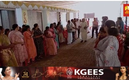 നാല് പതിറ്റാണ്ടുകൾക്ക് ശേഷം കൈകൾ കോർത്ത്  പിടിച്ച്‌ വീണ്ടും വിദ്യാലയത്തിലേക്ക്