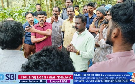 വണ്ടിപ്പെരിയാർ വള്ളക്കടവ് സത്രം റുട്ടിൽ വിനോദ സഞ്ചാരി കളുമായെത്തുന്ന സഫാരി ജീപ്പുകൾ മൂലം തകർന്ന റോഡ് പുനർ നിർമ്മിക്കണമെന്നാവശ്യപ്പെട്ട് നാട്ടുകാരുടെ നേതൃത്വത്തിൽ വിനോദ സഞ്ചാരികളുമായെത്തിയ ജീപ്പുകൾ തടഞ്ഞു