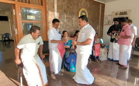 കല്ലുകുന്നിലെ  അസിപ്പടി റോഡിനോട് നഗരസഭ അധികൃതർ കാണിക്കുന്ന നിഷേധാത്മക നിലപാടിനെതിരെ കട്ടപ്പന നഗരസഭയിലെ എൽ ഡി എഫ് കൗൺസിലർമാർ നടത്തിവന്ന  നിരാഹാര സമരം സമാപിച്ചു