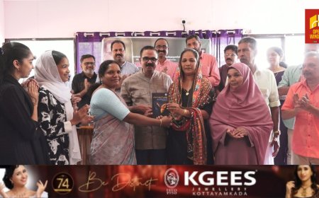 സാഹിത്യകാരനും മാധ്യമ പ്രവര്‍ത്തകനുമായ അക്ബറിന്റെ 'നിന്നെക്കുറിച്ചുള്ള കവിതകൾ' എന്ന കവിതാ സമാഹാരത്തിൻ്റെ പ്രകാശനം അടിമാലിയില്‍ നടന്നു