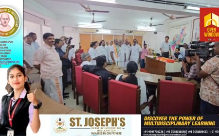 തൊടുപുഴ നഗരസഭാ ചെയർമാനായി യു.ഡി.എഫിലെ കെ.ദീപക് 
തിരഞ്ഞെടുക്കപ്പെട്ടു