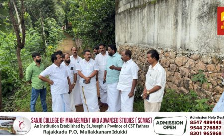 കട്ടപ്പന നഗരസഭ കല്ലുകുന്ന് വാര്‍ഡില്‍ മഹാപ്രളയത്തില്‍ തകര്‍ന്ന അസിപ്പടി-പീടികപ്പുരയിടം റോഡ് സിപിഐ എം ജില്ലാ സെക്രട്ടറി സി വി വര്‍ഗീസ് സന്ദര്‍ശിച്ചു