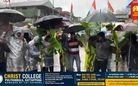 ഇടുക്കി മൂന്നാർ ഹൈറേഞ്ച് ആശുപത്രിയിലേക്ക് പോകുന്ന റോഡിൻറെ ശോചനീയാവസ്ഥ പരിഹരിക്കാത്തതിൽ പ്രതിഷേധിച്ച് മൂന്നാർ മണ്ഡലം കോൺഗ്രസിന്റെ നേതൃത്വത്തിൽ കുഴികളിൽ വാഴനാട്ടി പ്രതിഷേധം സംഘടിപ്പിച്ചു