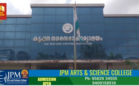 കട്ടപ്പന നഗരസഭ ഇന്ത്യൻ ദേശീയ പതാകയെ അവഗണിച്ചതിൽ പ്രതിഷേധിച്ച് ബിഎംഎസ് പ്രവർത്തകർ രംഗത്ത്