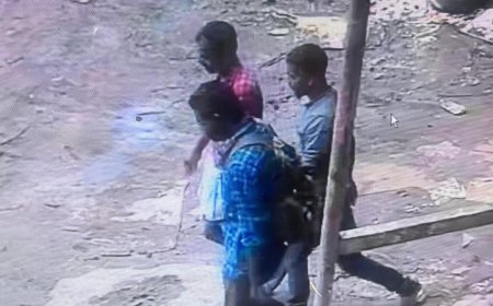 ഇരുമ്പ് ജനൽ മോഷ്ടിച്ചു കടത്തിയ പ്രതികൾ അറസ്റ്റിൽ