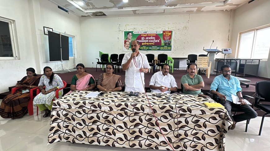 കട്ടപ്പന നഗരസഭാ പരിധിയിലെ എല്ലാ വീടുകളിൽ നിന്നും ഇ-മാലിന്യങ്ങൾ
ശേഖരിക്കുന്നതിന്റെ നഗരസഭ തല ഉദ്ഘാടനം നടന്നു