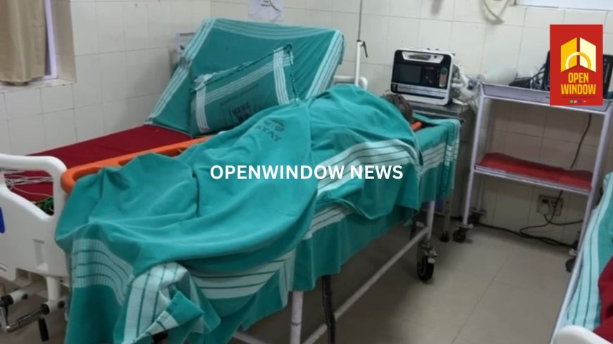 ഇടുക്കി മൂന്നാർ ദേശീയപാതയിൽ ദേവികുളം റോഡിൽ മണ്ണിടിഞ്ഞ് ലോറി കൊക്കയിലേക്ക് പതിച്ചു. ഒരാൾ മരിച്ചു