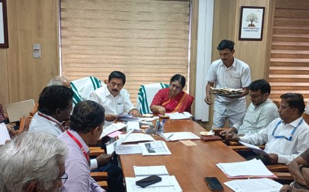 കട്ടപ്പന ഗവ:കോളജ് അക്കാഡമിക് ബ്ലോക്ക് പൂർത്തിയാക്കും, 
എഞ്ചിനിയറിംഗ് കോളജില്‍ ഹോസ്റ്റല്‍ സമുച്ചയം. ഇടുക്കിയില്‍ ലോ കോളജ് ആരംഭിക്കാനുള്ള നടപടികള്‍ക്ക് നിര്‍ദേശം