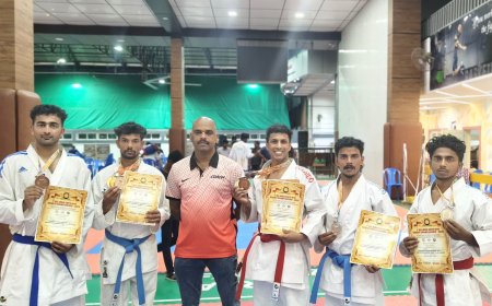 ഓൾ ഇന്ത്യൻ ഷിറ്റോറിയു കരാട്ടേ ദേശീയ ചാമ്പ്യൻഷിപ്പിൽ  മെഡൽ തിളക്കത്തിൽ എഴുംകുംവയൽ കരാട്ടെ ടീം
