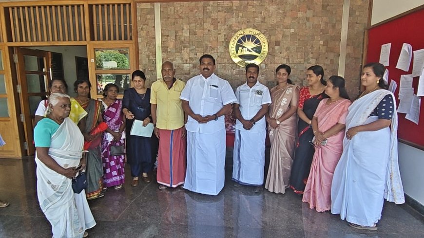 കട്ടപ്പന നഗരസഭയിൽ വയോജനങ്ങൾക്കായി കമ്പിളിപ്പുതപ്പുകൾ വിതരണം ചെയ്തു. നഗരസഭയുടെ വാർഷിക പദ്ധതിയിൽ ഉൾപ്പെടുത്തിയാണ് പദ്ധതി നടപ്പിലാക്കിയത്. കട്ടപ്പന നഗരസഭ ചെയർമാൻ ജോയിവെട്ടിക്കുഴി കമ്പിളി പുതപ്പുകളുടെ വിതരണ ഉദ്ഘാടനം നിർവഹിച്ചു.