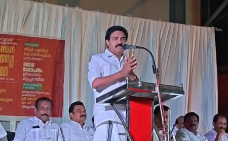 ഇടുക്കിയിലേക്ക് കുടിയേറ്റക്കാരനായി വന്ന റോഷി അഗസ്റ്റിന്‍, കുടിയേറ്റക്കാരുടെ രക്ഷകനായി മാറിയെന്ന് കേരള കോണ്‍ഗ്രസ് എം ചെയര്‍മാന്‍ ജോസ് കെ മാണി. മന്ത്രി റോഷി അഗസ്റ്റിന്‍ ക്യാപ്റ്റനായുള്ള വികസന മുന്നേറ്റ ജാഥയുടെ സമാപന സമ്മേളനം കട്ടപ്പനയില്‍ ഉദ്ഘാടനം ചെയ്യുകയായിരുന്നു അദ്ദേഹം.