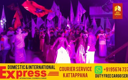 ചെറുതോണിയെ ആവേശം കൊള്ളിച്ച്
റോഷിയുടെ ഡിജെ റോഡ് ഷോ