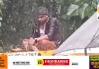ഇടുക്കിയിൽ വനം വകുപ്പ് ഓഫീസിനു മുന്നിൽ ആദിവാസി യുവാവിന്റെ ആത്മഹത്യ ഭീഷണി. 
വനം വകുപ്പ് ഉദ്യോഗസ്ഥർ പിടിച്ചെടുത്ത മണ്ണുമാന്തി യന്ത്രം അഞ്ച് വർഷം കഴിഞ്ഞിട്ടും വിട്ടു നൽകാത്തതിൽ  പ്രതിഷേധിച്ചാണ് 
കഞ്ഞിക്കുഴി സ്വദേശി അജീഷ്  ദേഹത്ത് പെട്രോൾ ഒഴിച്ച് ജെസിബി ക്കുള്ളിൽ കയറിയത്.