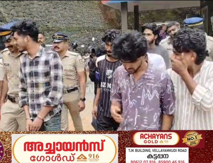ഇടുക്കിയില്‍ വന്‍ കഞ്ചാവ് വേട്ട;  8 കിലോ കഞ്ചാവുമായി 7 യുവാക്കള്‍ തങ്കമണി പോലീസിന്റെ പിടിയില്‍