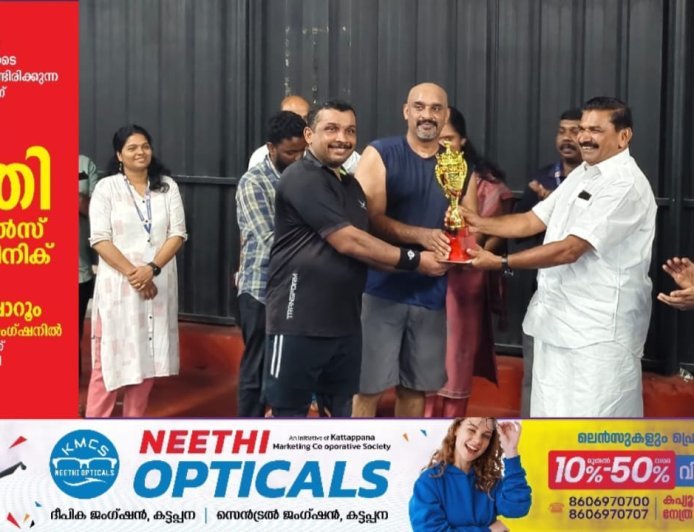 സ്വച്ഛത ഹി സേവ - കൈയ്യോടു കൈ ക്യാമ്പയിന്റെ ഭാഗമായി കട്ടപ്പനയിൽ ബാഡ്മിന്റൺ മത്സരം നടത്തി